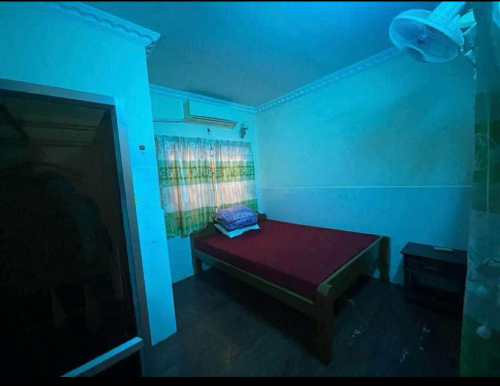 2nd floor for rent