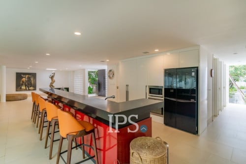 5-Bedroom Holiday Home For Sale โ Koh Krabei, Phnom Penh ๐ ๐ฟ