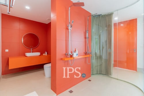 5-Bedroom Holiday Home For Sale โ Koh Krabei, Phnom Penh ๐ ๐ฟ