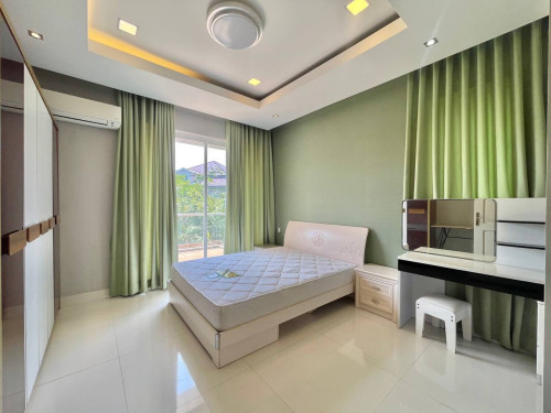 5 Bedrooms Villa For Rent At Peng Hout Beoung Snor