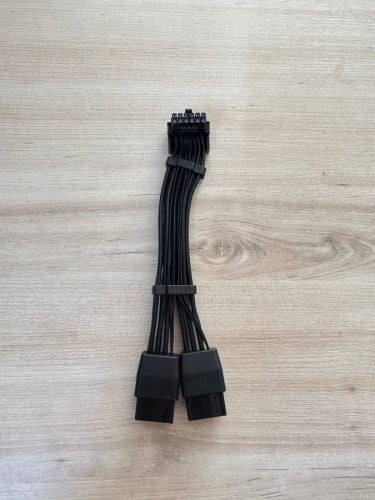 8-PIN x2 to PCIe 5.0 12VHPWR (or 12V-2x6) Connector