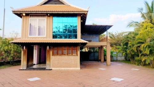 A private villa for rent in Kampot province