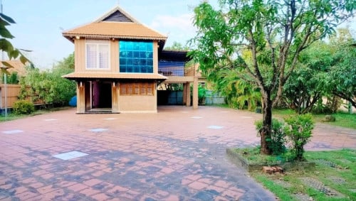A private villa for rent in Kampot province