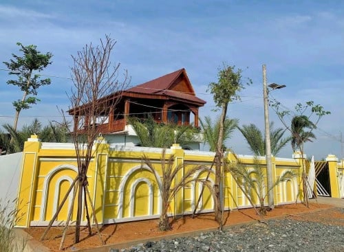 A private villa with pool for rent in Kampot