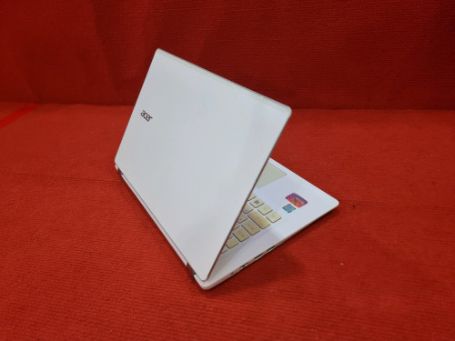 Acer i5-6th Gen Slim ( 8GB - 256GB ) Battery Good ๐