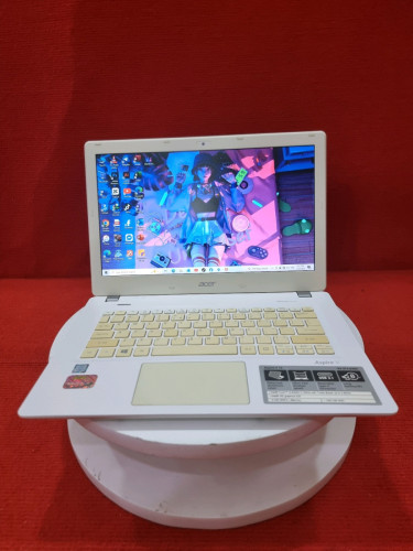 Acer i5-6th Gen Slim ( 8GB - 256GB ) Battery Good ๐