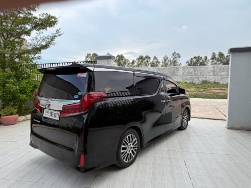 Alphard 2017