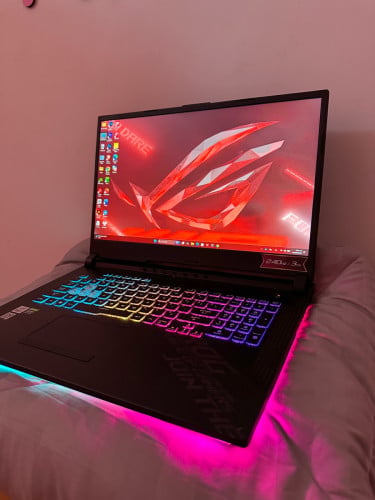 Asus ROG strix G712