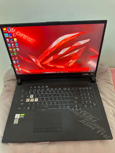 Asus ROG strix G712