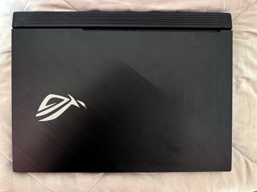 Asus ROG strix G712