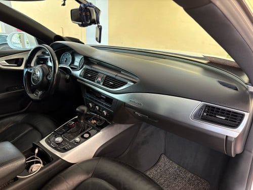 Audi A7 2012 Europe spec