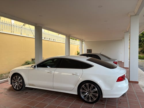Audi A7 2012 Europe spec