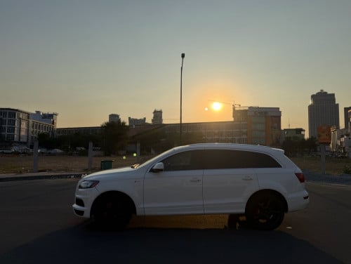 Audi Q7 SUV 7seat