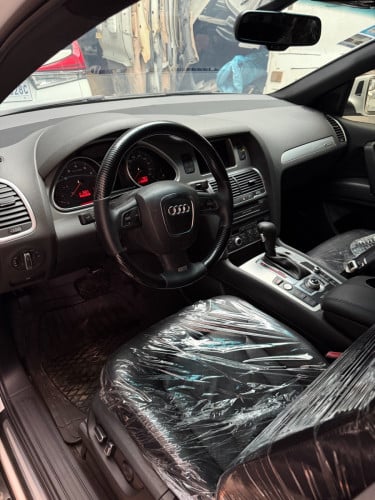 Audi Q7 SUV 7seat