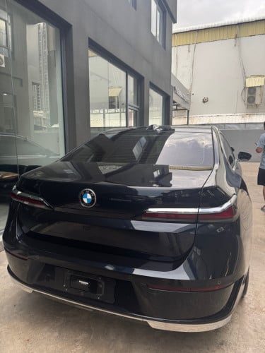 BMW ស្វែងរកម្ចាស់