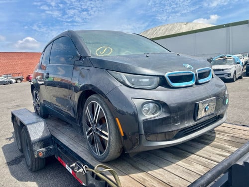 BMW 2014 Full Option (សាំង+EV) 6ម៉ឺនម៉ាយ