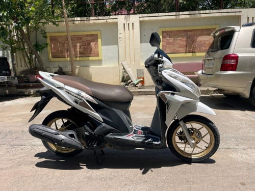 Click015 កាគ្រី