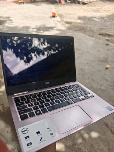 Dell Inspiron 7370 New 90%