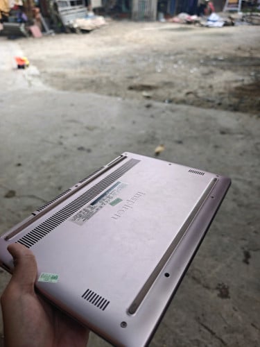 Dell Inspiron 7370 New 90%