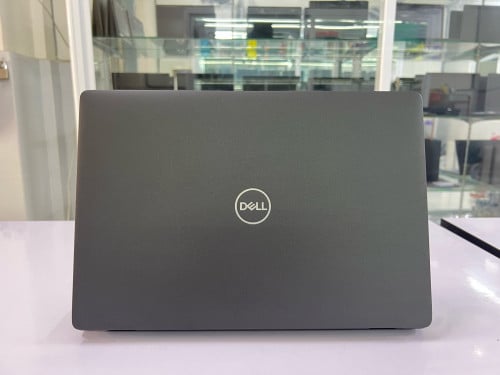 Dell Latitude 5300