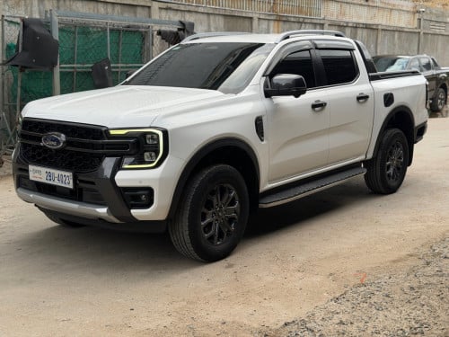 Ford Wildtrak 2023 ថ្មីណាស់