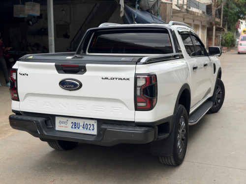 Ford Wildtrak 2023 ថ្មីណាស់