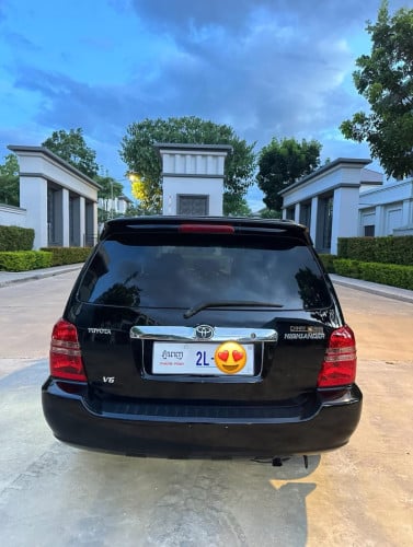 Highlander 2002 ប់ុង1 limited បងៗស្រលាញ់ខ្មៅដឹងតែត្រូវចិត្តហេីយ