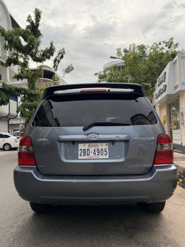 Highlander04v4ប៉ុង1កៅអីបីជួរ ថ្មីមិនដែលជួប