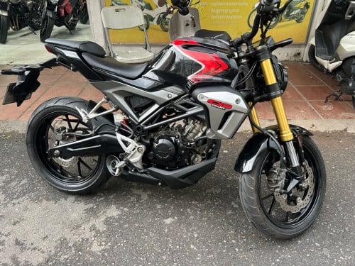 Honda CB 150cc year 2018 មានពន្ធ