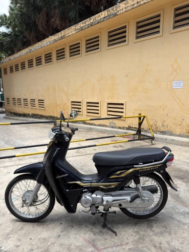 Honda dream 125cc year 2023 មានពន្ធ