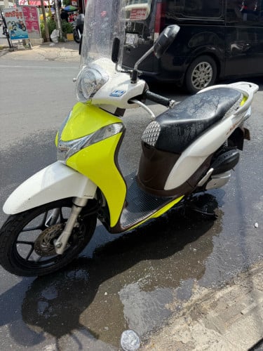 Honda SH