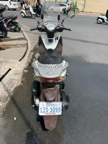 Honda SH