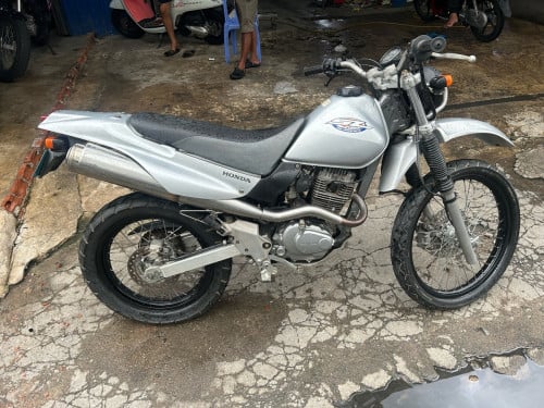 Honda SL 230cc មានពន្ធ