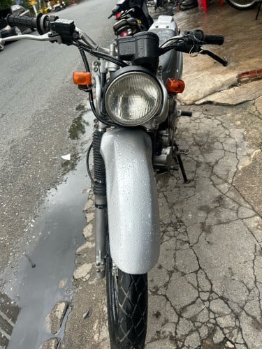 Honda SL 230cc មានពន្ធ