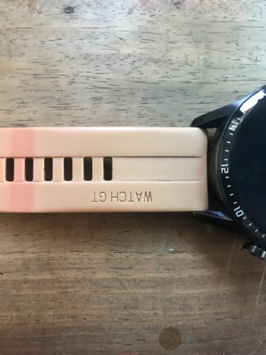 Huawei GT 2 អេក្រង់ OLED 50m water resistant