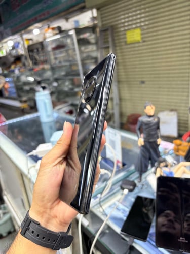 Huawei Mate30pro 128G Ram8G Sim2 CH ម៉ាសុីនអេក្រង់ស្រុីន
