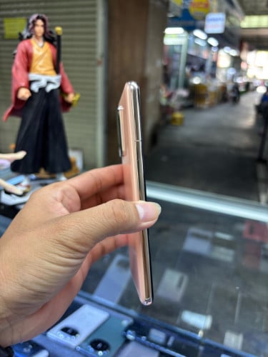 Huawei P40 128G Ram8G Sim2 ម៉ាសុីនសានុំស្រុីន