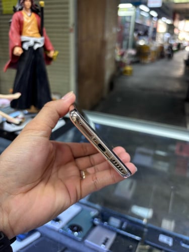 Huawei P40 128G Ram8G Sim2 ម៉ាសុីនសានុំស្រុីន