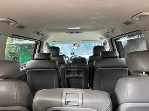 HYUNDAI Starex 2009 For Rent /出租
