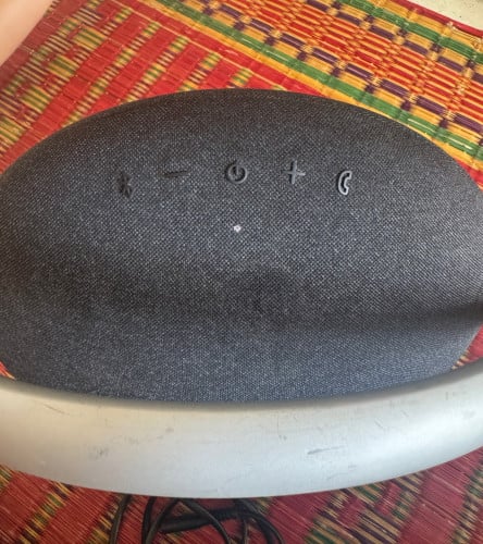 I want to sale premium speaker brand ( Harman Kardon Onyx Studio 8 )