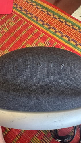 I want to sale premium speaker brand ( Harman Kardon Onyx Studio 8 )