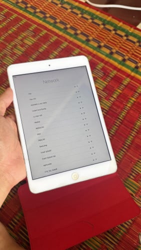 I want to Sale this  Ipad in 20$ (Icloud lock)