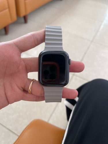 I watch s4 44MM លក់ប្រញាប់លុយ