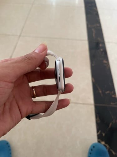 I watch s4 44MM នៅស្អាត 97%