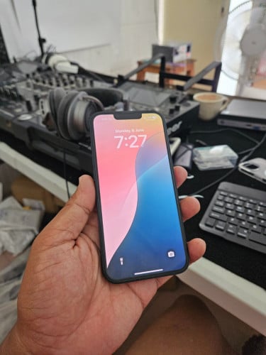 Ip 13 សុនុំសុីន មានស្កេន ID ដោនទ្បូតប្រេីបាន
