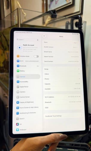 iPad Pro 11” 256G WiFi 98% 330$