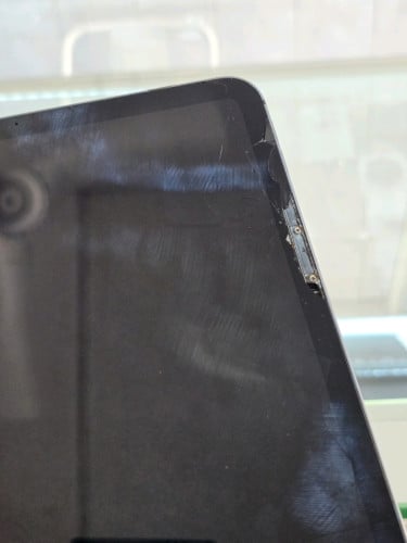 iPad Pro 2020 11" 128GB Sim បែកកញ្ចក់