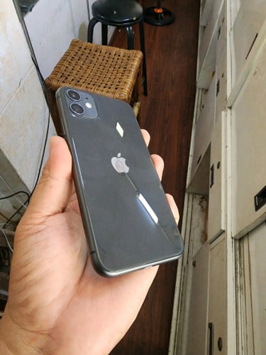 IPHONE 11 128 ស្អាត