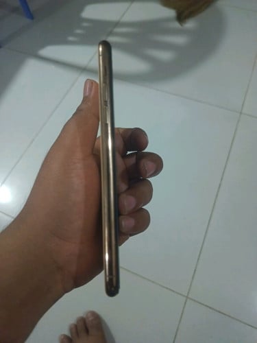 IPhone 11pro max (មានស្គេន)