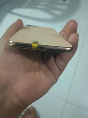 IPhone 11pro max (មានស្គេន)